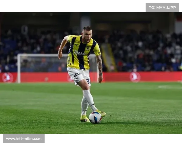 非种子队阵容:多特、奥林匹亚科斯、布鲁日、加拉塔萨雷、摩纳哥、卡拉巴赫、博德闪耀、本菲卡